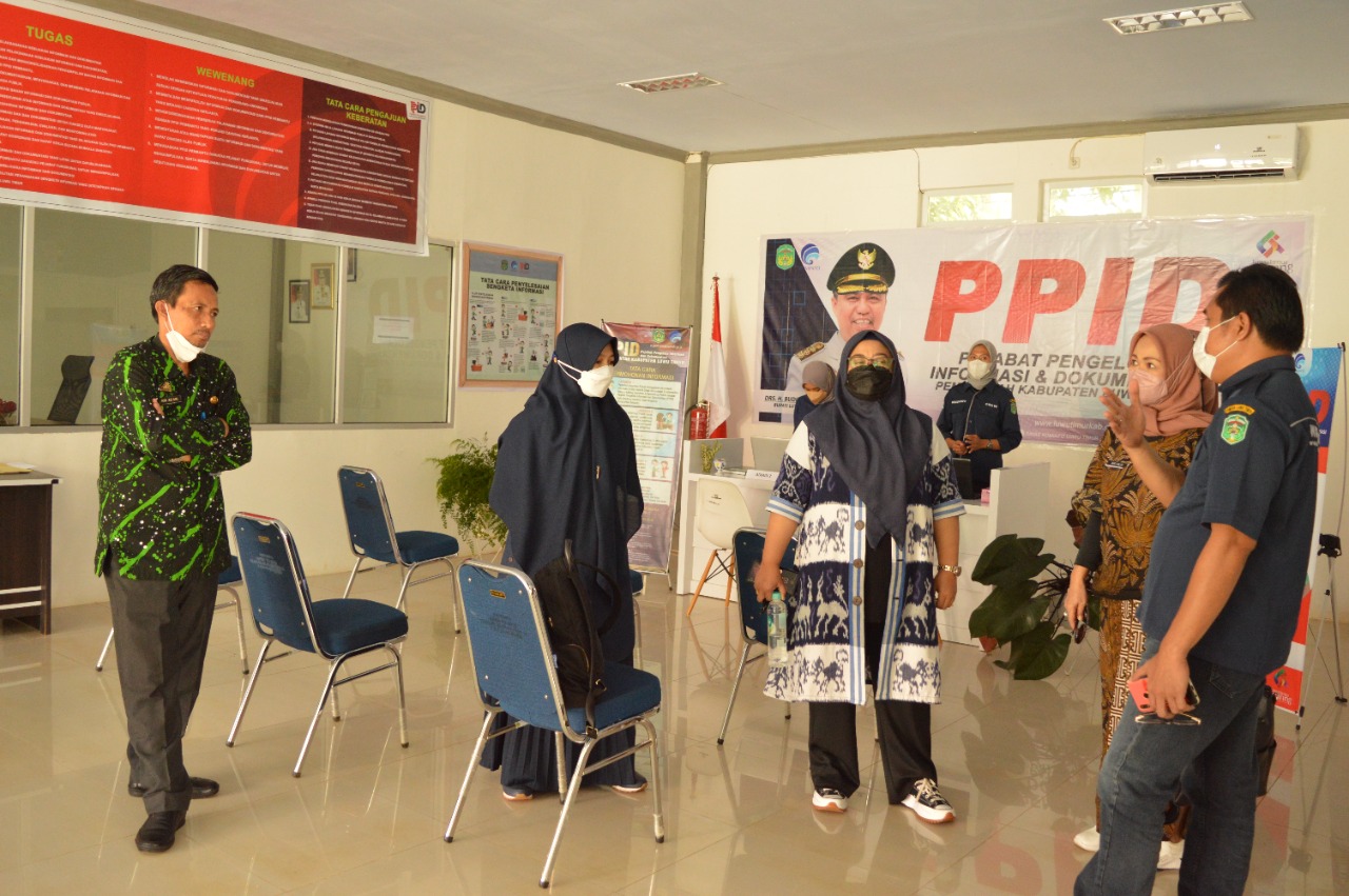 Visitasi PPID Lutim, KI Sulsel Apresiasi Jalur Khusus Penyandang Disabilitas