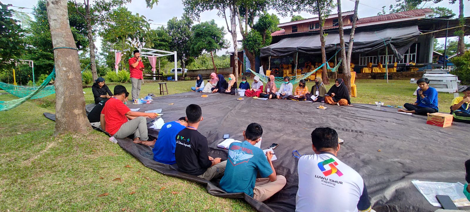 Bupati Budiman Ajak Rumah Literasi Batara Guru Menjadi Garda Terdepan Putus Penularan Covid 19