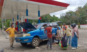 Sejumlah Mobil Mogok Dampak Pertalite di SPBU Wauponda Bercampur Air