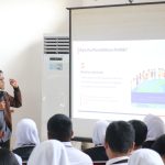 Siapkan Generasi Pemilih Pemula Cerdas, Pemkab Lutim Gelar Sosialisasi Pendidikan Politik